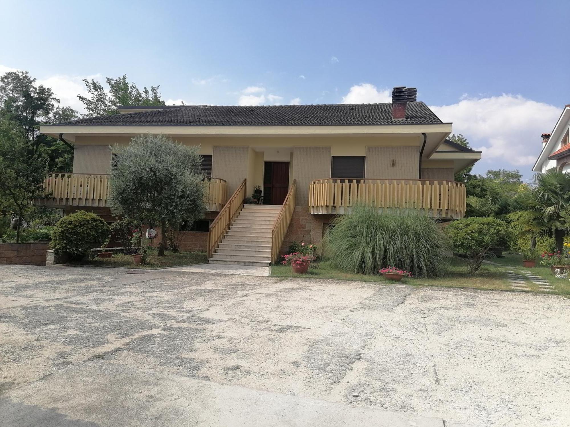 B&B Villaggio Sole Sulmona Exteriér fotografie
